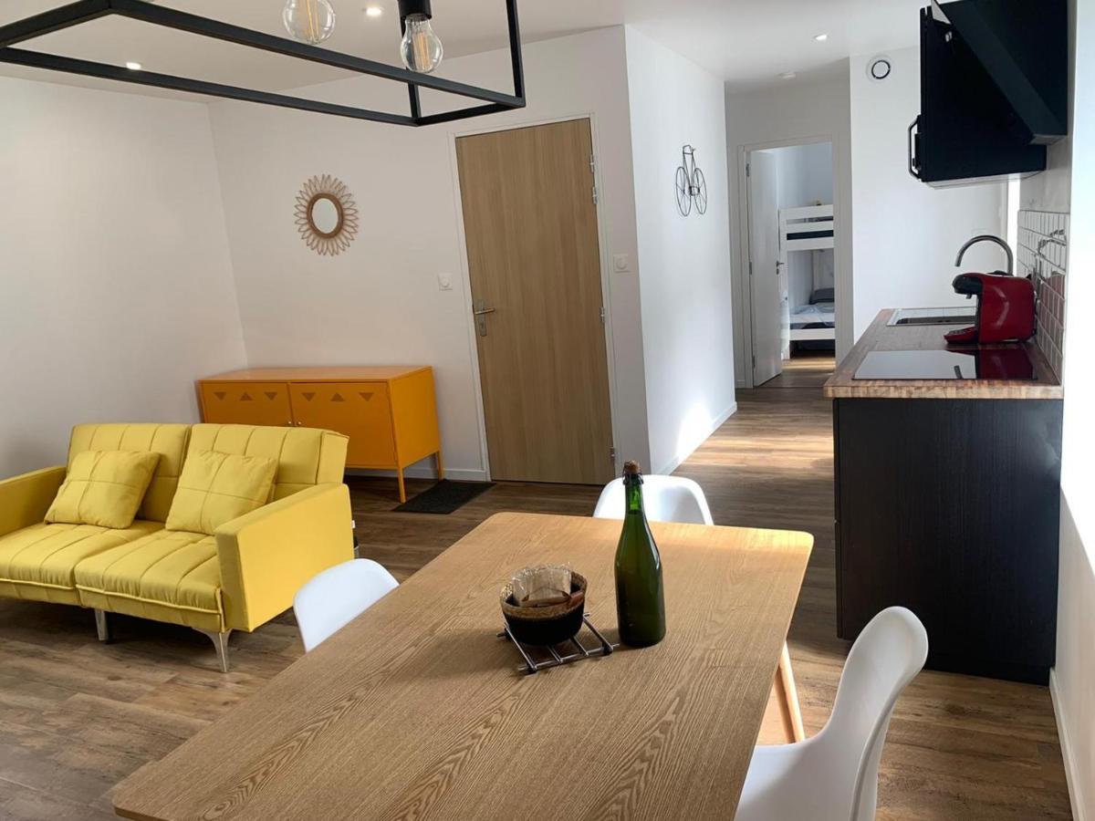 Appartement Calme Et Chaleureux Конкарно Екстериор снимка